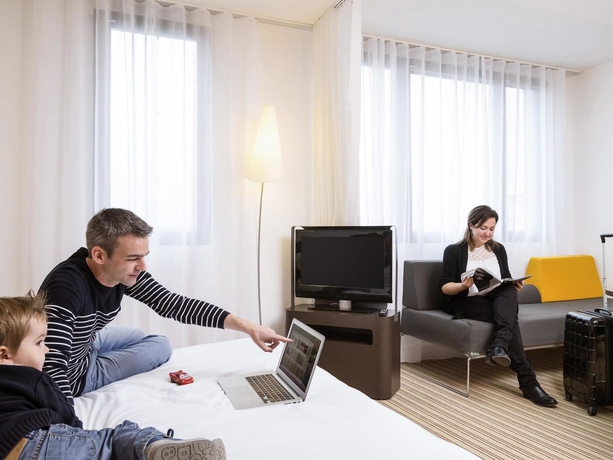 Imagen de la habitación del Hotel B&B Calais Terminal Cit&eacute; de l'Europe 4 &eacute;toiles. Foto 10