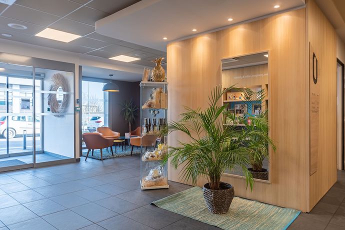 Imagen de los interiores del Hotel B&B Chartres Oceane. Foto 12