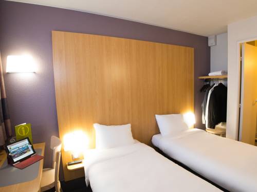 Imagen de la habitación del Hotel B&B Chateauroux A&eacute;roport. Foto 3