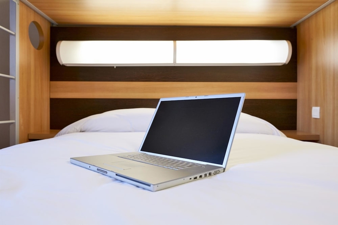 Imagen de la habitación del Hotel B&B Cholet Nord. Foto 15