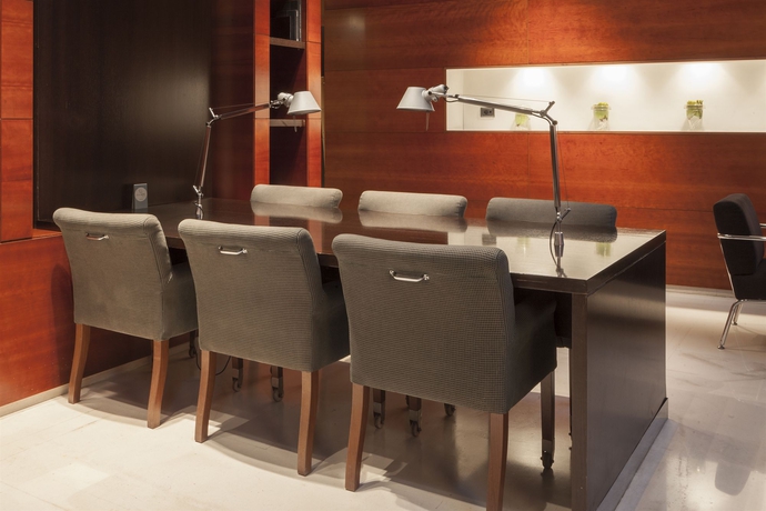 Imagen de los interiores del Hotel B&B Ciudad de Lleida. Foto 8