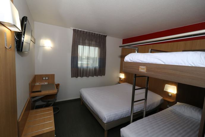 Imagen de la habitación del Hotel B&B Clermont Ferrand Sud Aubi&egrave;re. Foto 17