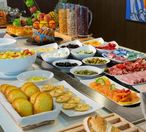 Imagen del bar/restaurante del Hotel B&B Colmar Liberté. Foto 2