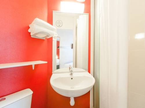 Imagen de la habitación del Hotel B&B Colmar Vignobles Ouest. Foto 3