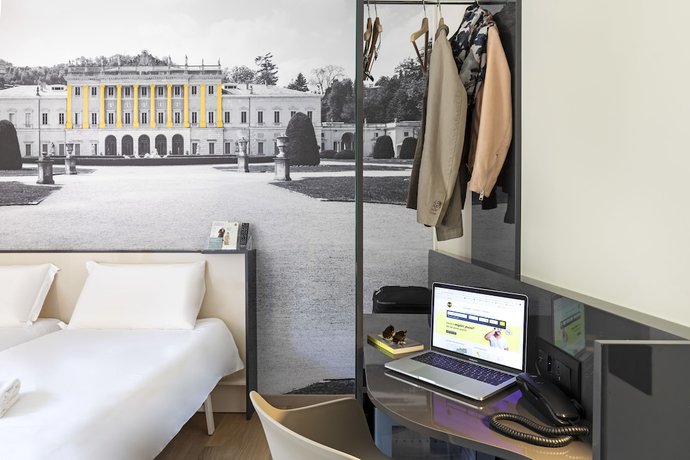 Imagen de la habitación del Hotel B&B Como City Center. Foto 7