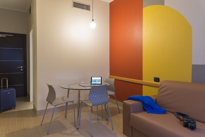 Imagen de la habitación del Hotel B&B Cremona. Foto 17