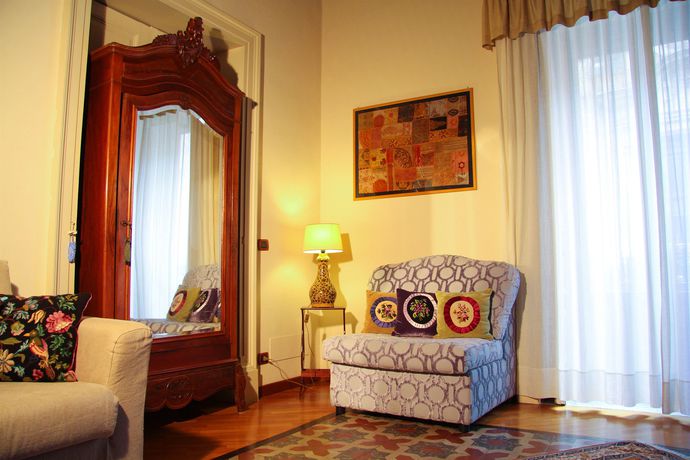 Imagen de los interiores del Hotel B&B Crociferi Catania. Foto 9