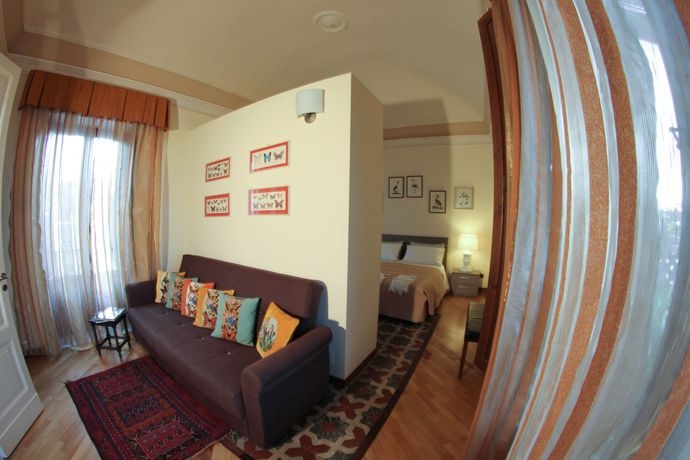 Imagen de los interiores del Hotel B&B Crociferi Catania. Foto 13