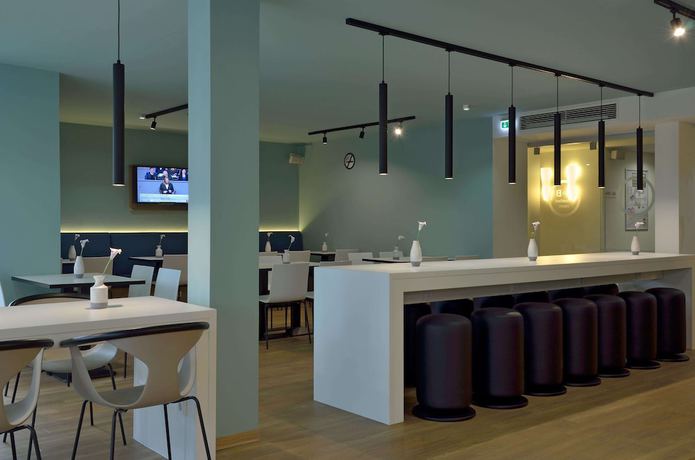 Imagen del bar/restaurante del Hotel B&B Darmstadt. Foto 2