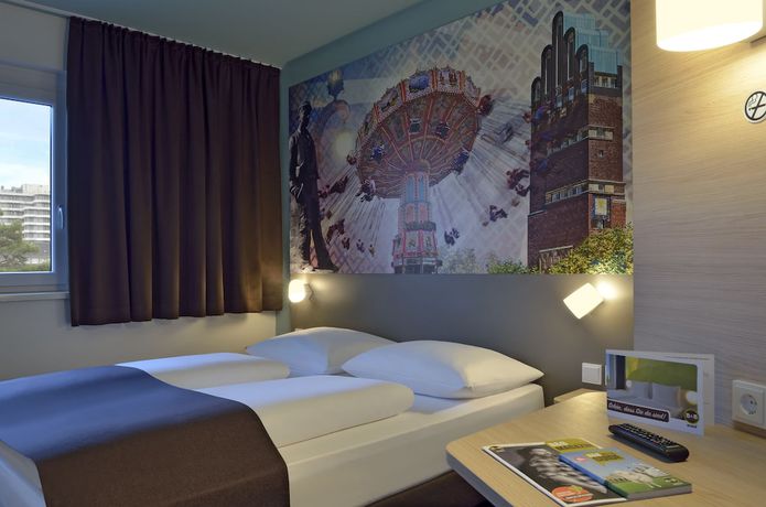 Imagen de la habitación del Hotel B&B Darmstadt. Foto 8
