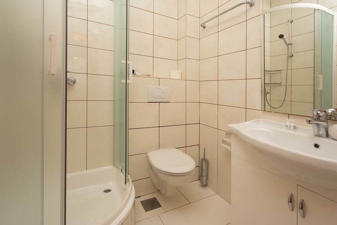 Imagen de la piscina del Hotel B&B Dela. Foto 19