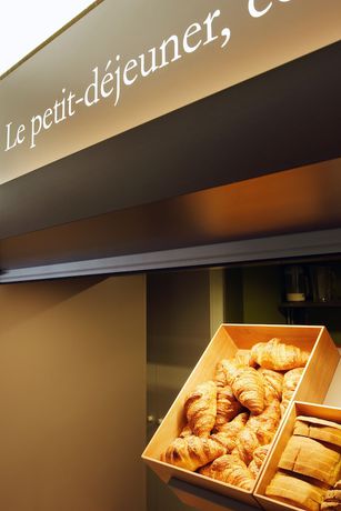 Imagen del bar/restaurante del Hotel B&B Dijon Centre. Foto 4
