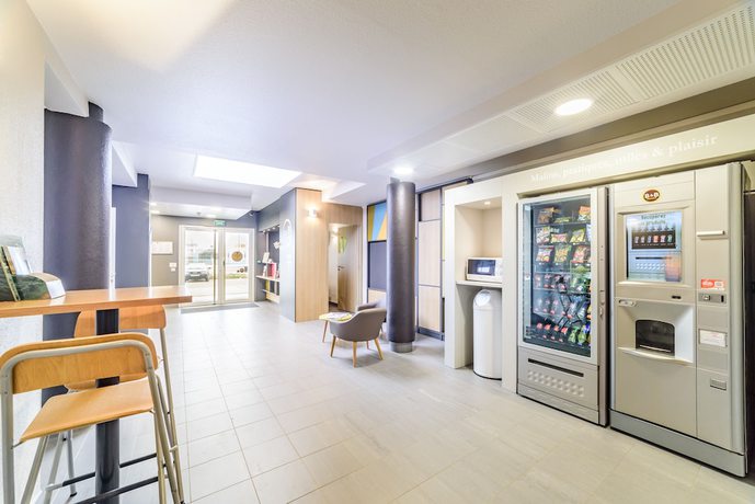 Imagen de los interiores del Hotel B&B Dijon Les Portes Du Sud. Foto 19