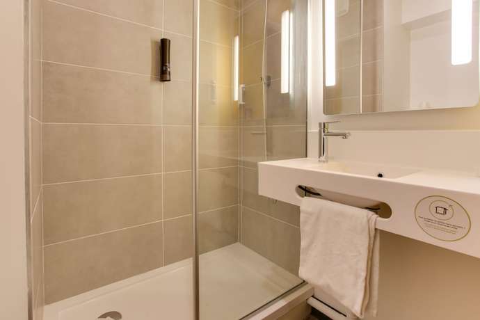 Imagen de la habitación del Hotel B&B Dijon Valmy Toison D'or. Foto 8