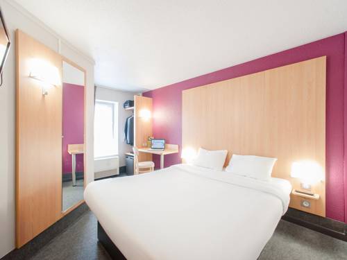 Imagen de la habitación del Hotel B&B Dreux Centre. Foto 3