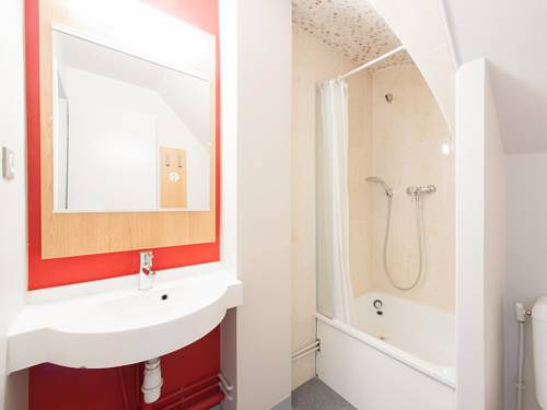 Imagen de la habitación del Hotel B&B Dreux Centre. Foto 7