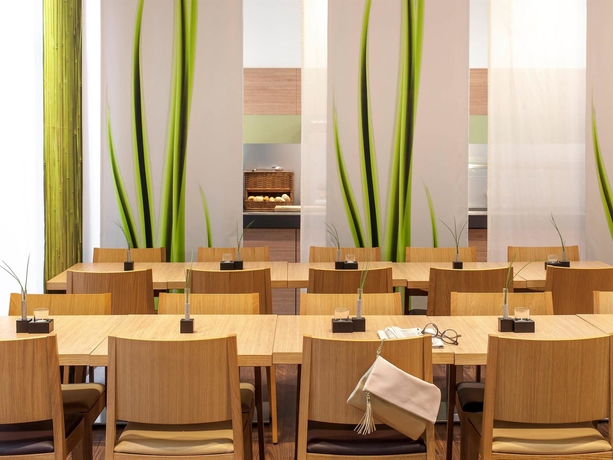 Imagen del bar/restaurante del Hotel B&B Duisburg Hbf-Nord. Foto 5