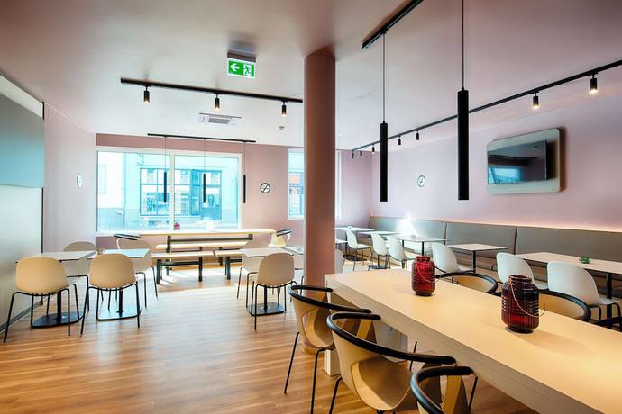 Imagen de los interiores del Hotel B&B Eisenach. Foto 15