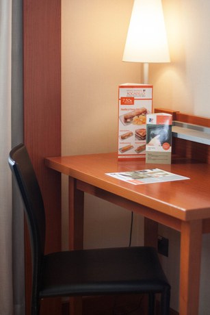 Imagen de la habitación del Hotel B&B Elche. Foto 10