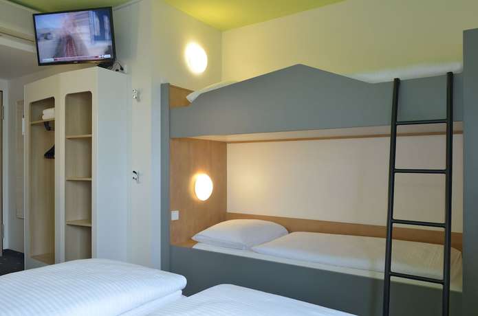 Imagen de la habitación del Hotel B&B Erlangen. Foto 9