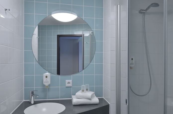 Imagen de la habitación del Hotel B&B Erlangen. Foto 15