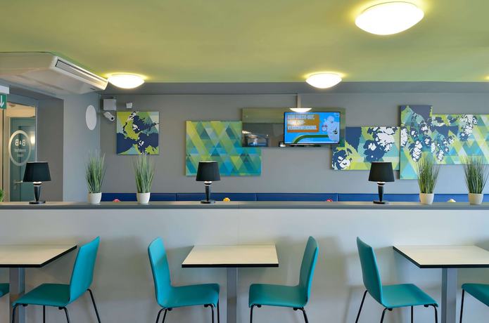 Imagen del bar/restaurante del Hotel B&B Erlangen. Foto 4