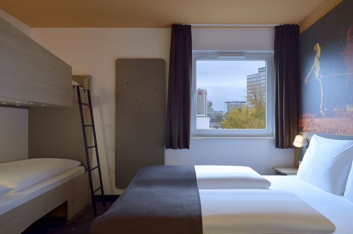 Imagen de la habitación del Hotel B&B Essen. Foto 11