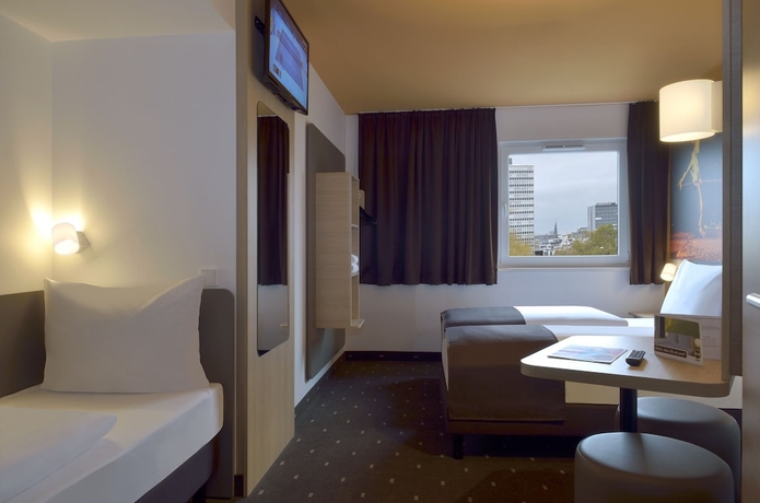 Imagen de la habitación del Hotel B&B Essen. Foto 12