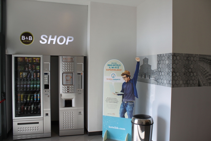 Imagen de los interiores del Hotel B&B Faenza. Foto 14