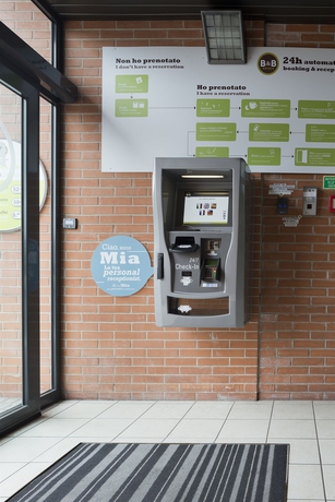 Imagen de los interiores del Hotel B&B Ferrara. Foto 13