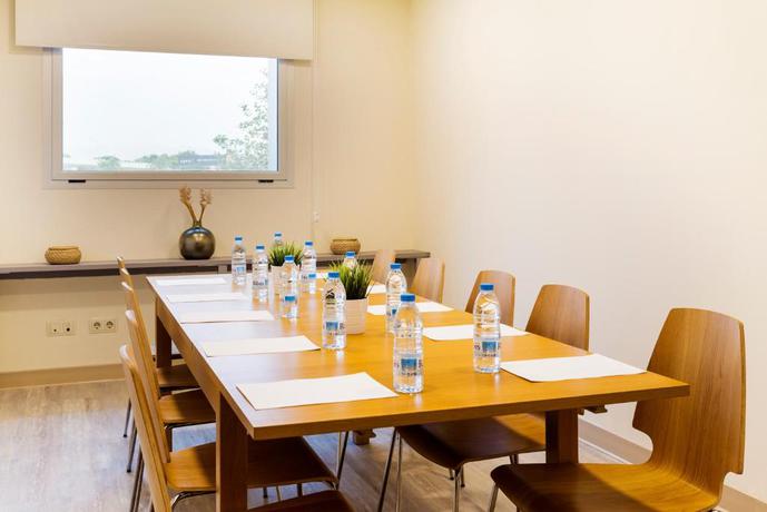 Imagen de los interiores del Hotel B&B Figueres. Foto 8