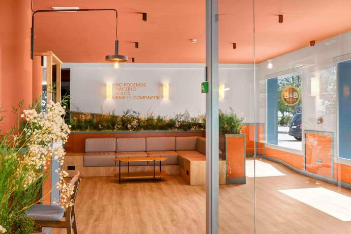 Imagen de los interiores del Hotel B&B Figueres. Foto 12