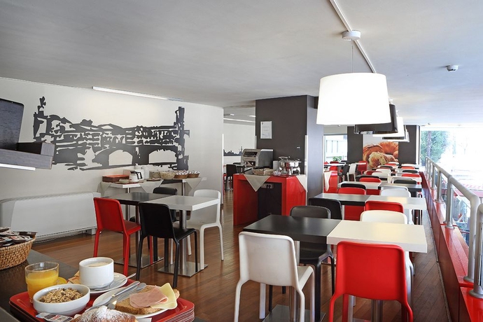 Imagen del bar/restaurante del Hotel B&B Firenze City Center. Foto 5