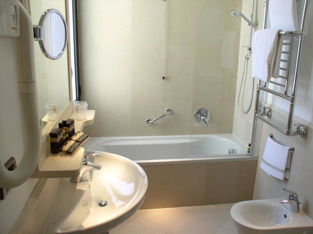 Imagen de la habitación del Hotel B&B Firenze Laurus al Duomo. Foto 9