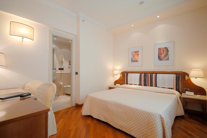 Imagen de la habitación del Hotel B&B Firenze Laurus al Duomo. Foto 13