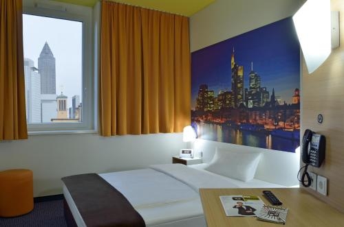 Imagen de la habitación del Hotel B&B Frankfurt-hbf. Foto 5