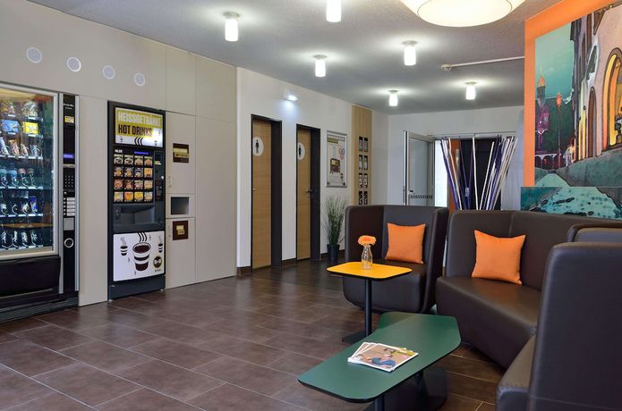 Imagen de los interiores del Hotel B&B Freiburg-Nord. Foto 16