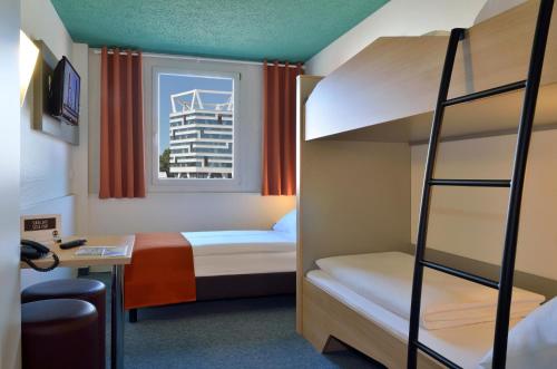 Imagen de la habitación del Hotel B&B Freiburg-Nord. Foto 2