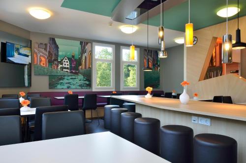 Imagen de los interiores del Hotel B&B Freiburg-Nord. Foto 9
