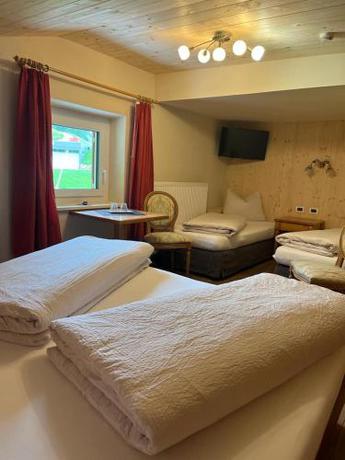 Imagen general del Hotel B&B Frohsinn. Foto 12