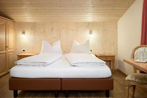 Imagen de la habitación del Hotel B&B Frohsinn. Foto 20