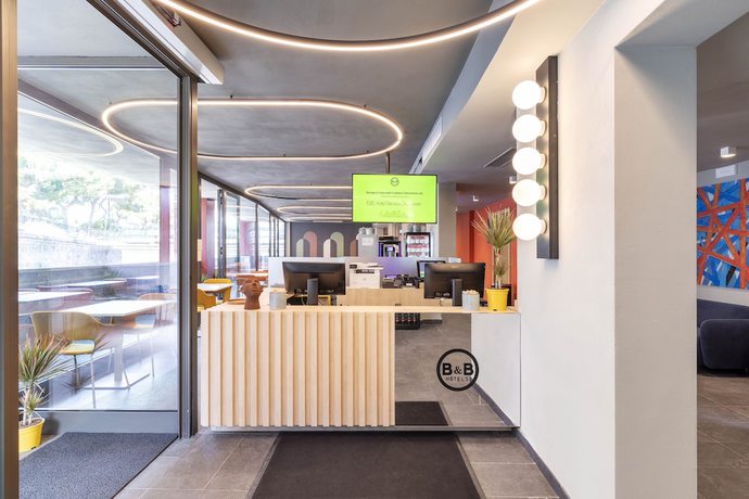 Imagen de los interiores del Hotel B&B Genova City Center. Foto 20