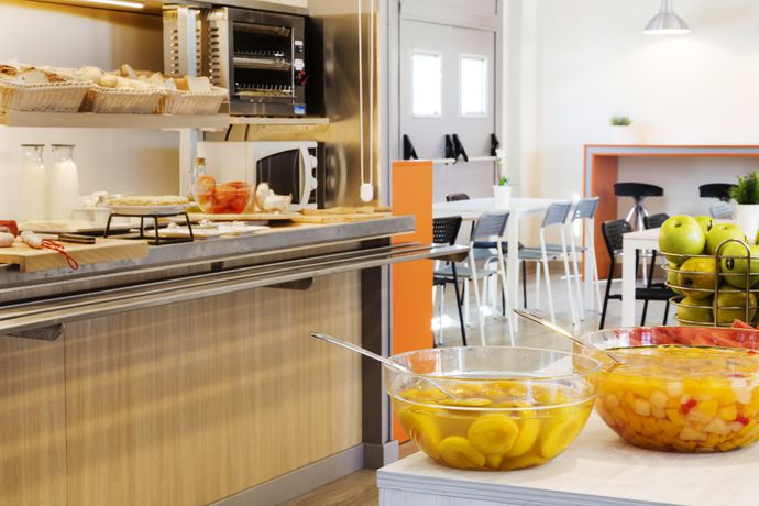 Imagen del bar/restaurante del Hotel B&B Girona 3. Foto 5