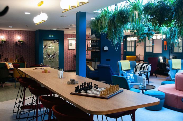 Imagen de los interiores del Hotel B&B HOTEL Brussels Centre Louise. Foto 10