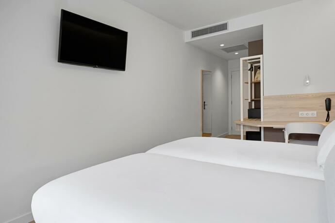 Imagen general del Hotel B&B HOTEL Castro Urdiales. Foto 2