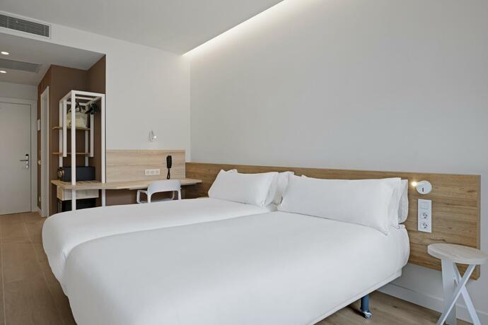 Imagen general del Hotel B&B HOTEL Castro Urdiales. Foto 3