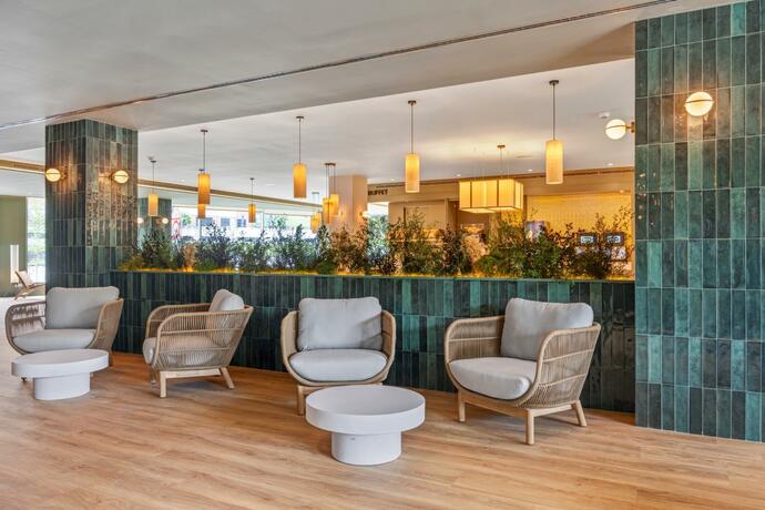 Imagen general del Hotel B&B HOTEL Castro Urdiales. Foto 12