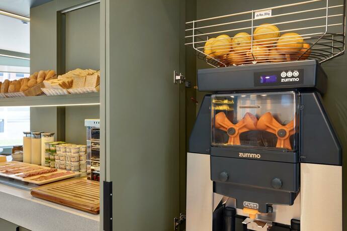 Imagen general del Hotel B&B HOTEL Castro Urdiales. Foto 14