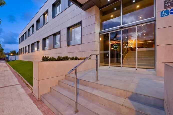 Imagen general del Hotel B&B HOTEL Castro Urdiales. Foto 30