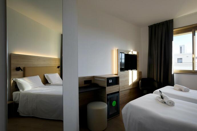 Imagen general del Hotel B&B HOTEL Catania City Center. Foto 11